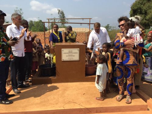 Inauguration de 4 puits d'eau dans la commune de COME